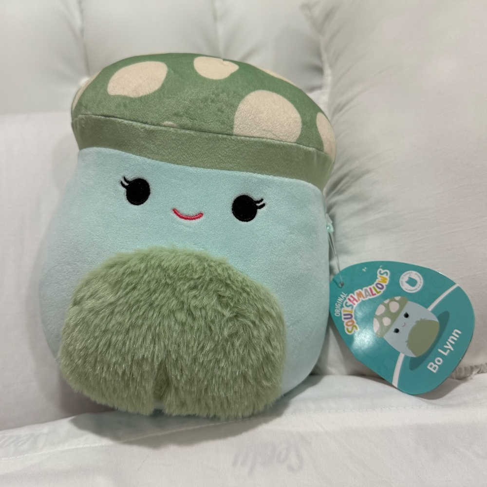 RARE SQUISHMALLOW BO LYNN